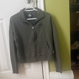 Roots Women’s Green Quarter Zip
Pullover Sweatshirt Size S